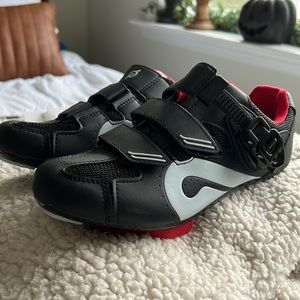 Peleton cycling shoes